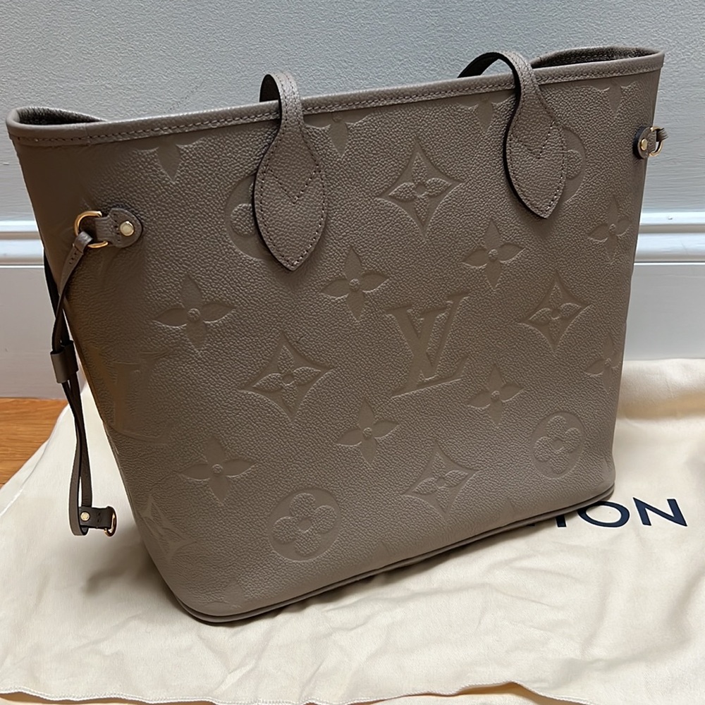 {Louis Vuitton} Empreinte Neverfull MM Turtledove